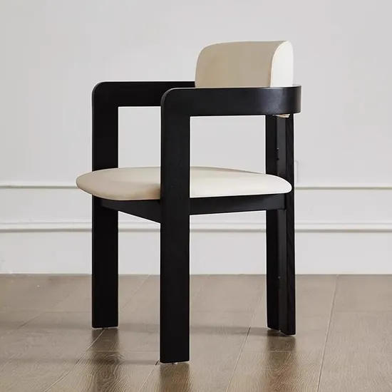 China Manufacturer CE Certified Light Luxury Fabric Dining Chair for Hotel 