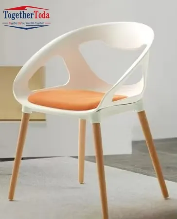 Popular Armrest Dining Chair Plastic Leisure Chair Dining Chair with Wood Leg 
